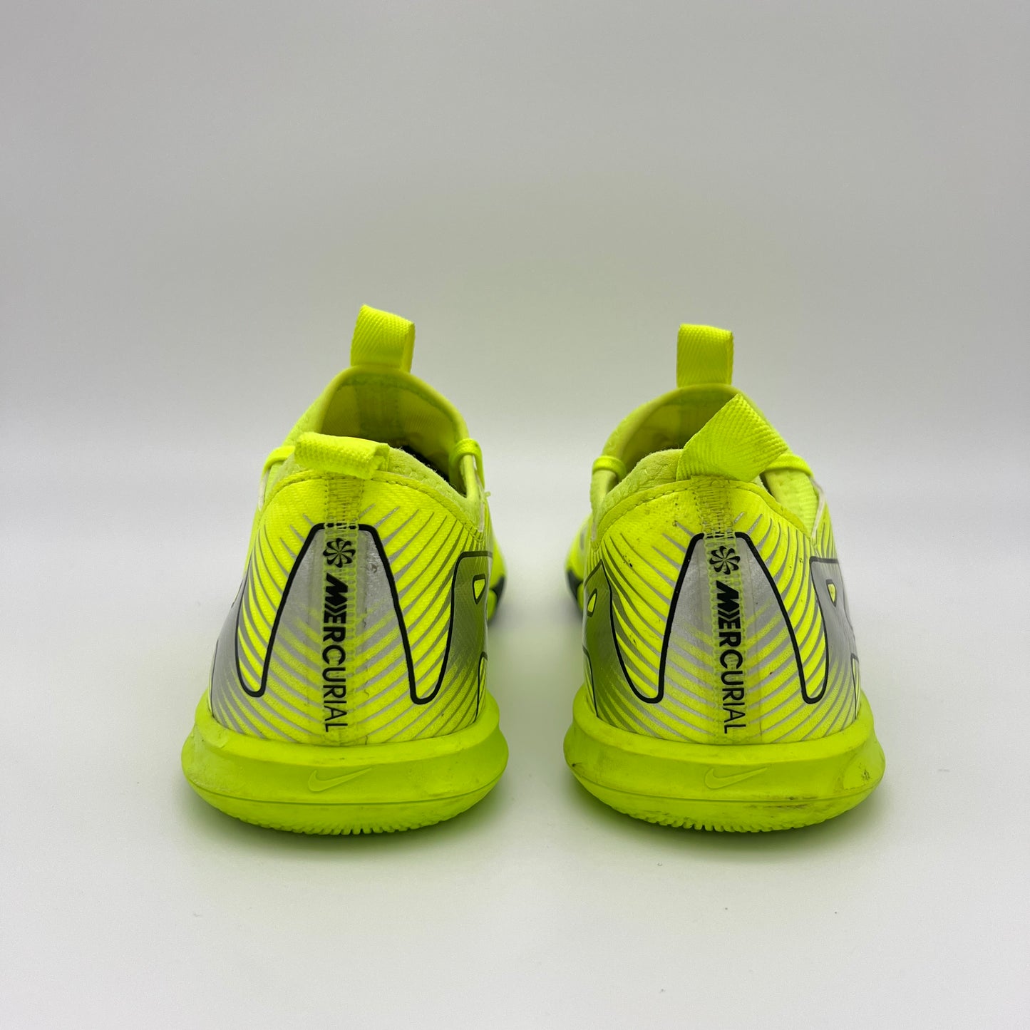 Nike Zoom Mercurial Vapor 16 Academy IC Indoor Soccer Shoes