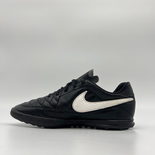 Nike Majestry IC