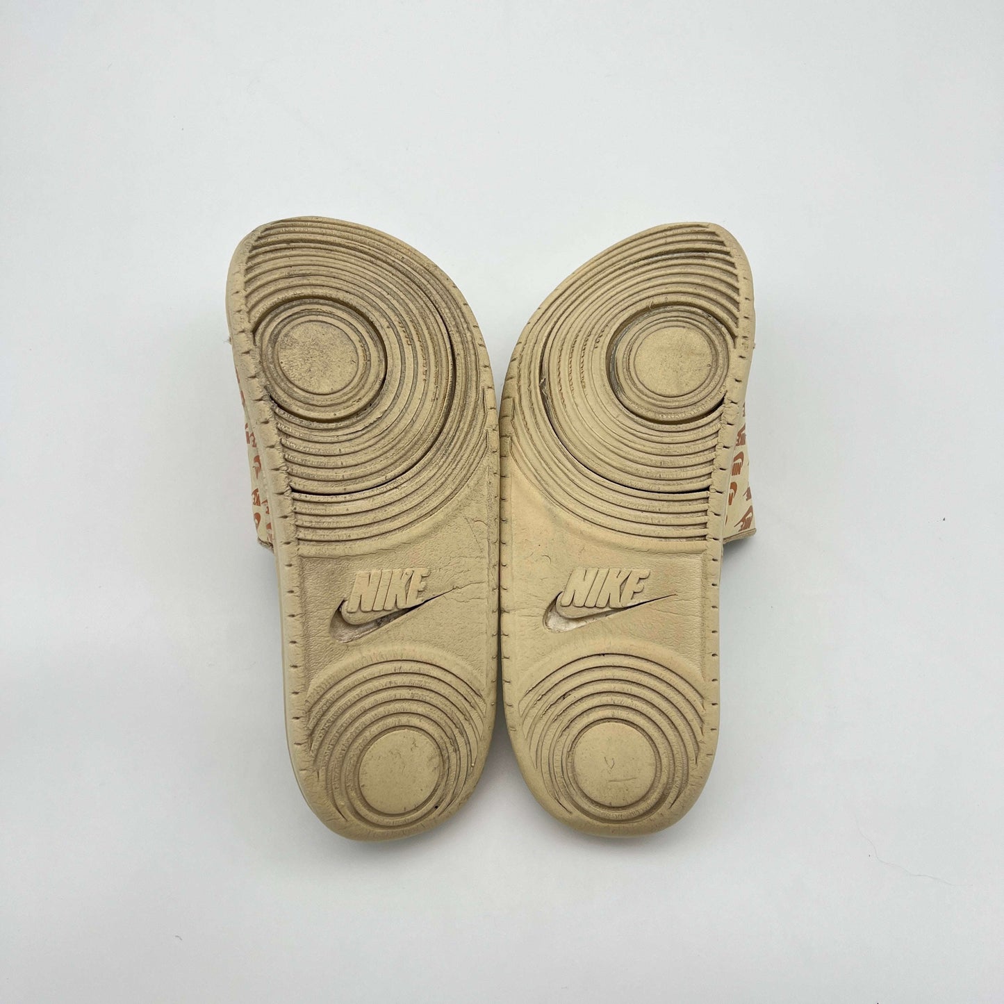 Nike Offcourt or Victori One slides Comfort Gears