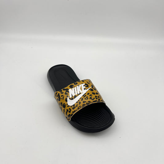 Nike Victori One