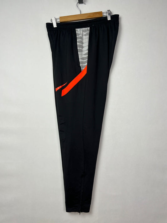 Nike Men's Black Dri-FIT Strike Track