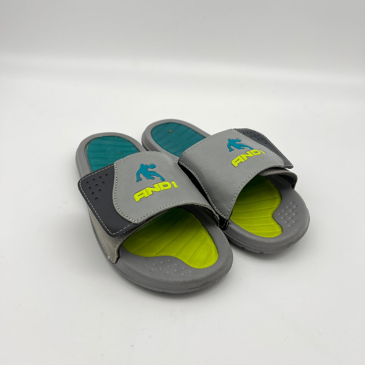 AND1 Boys' Adjustable Strap Slides