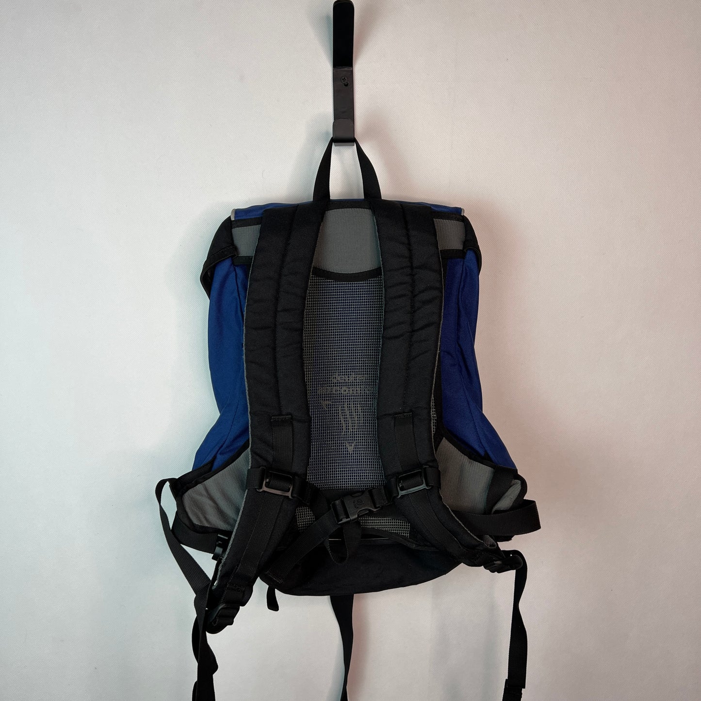 Deuter Aircomfort 24.5L Backpack