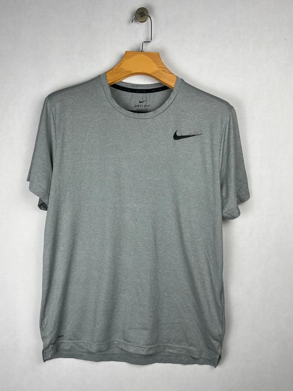 Nike Dri-Fit Standard Fit Grey T-Shirt