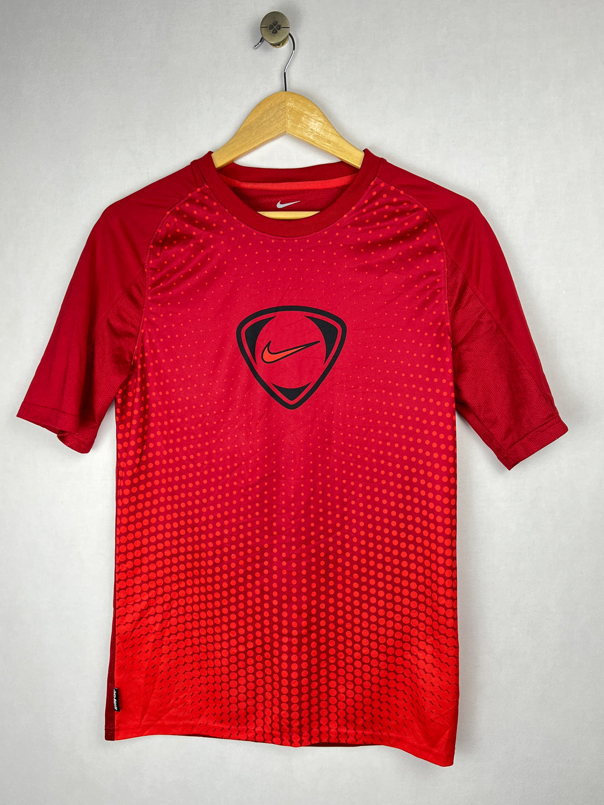 Nike Dri-Fit Graphic Training T-Shirt - Red