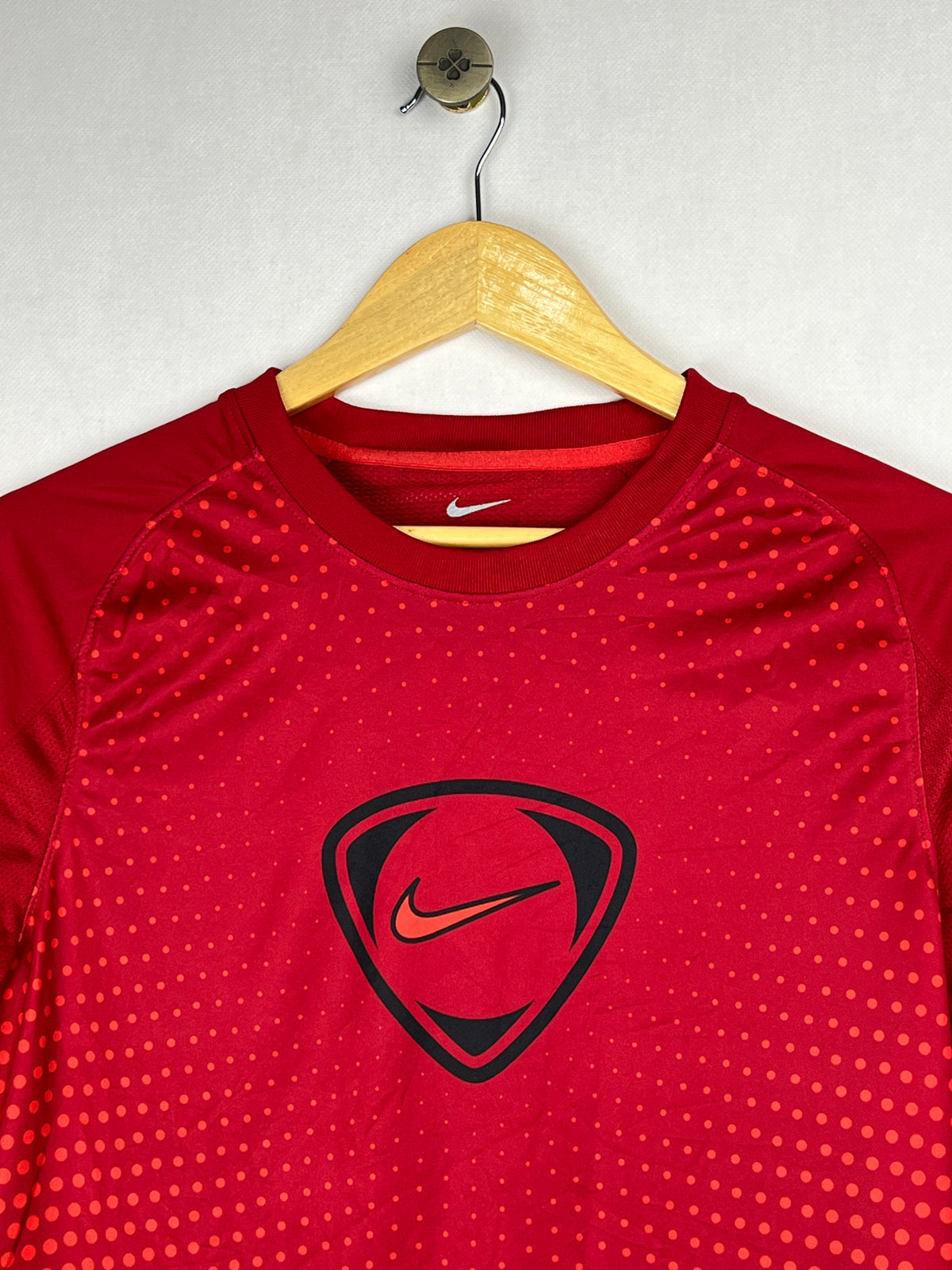 Nike Dri-Fit Graphic Training T-Shirt - Red