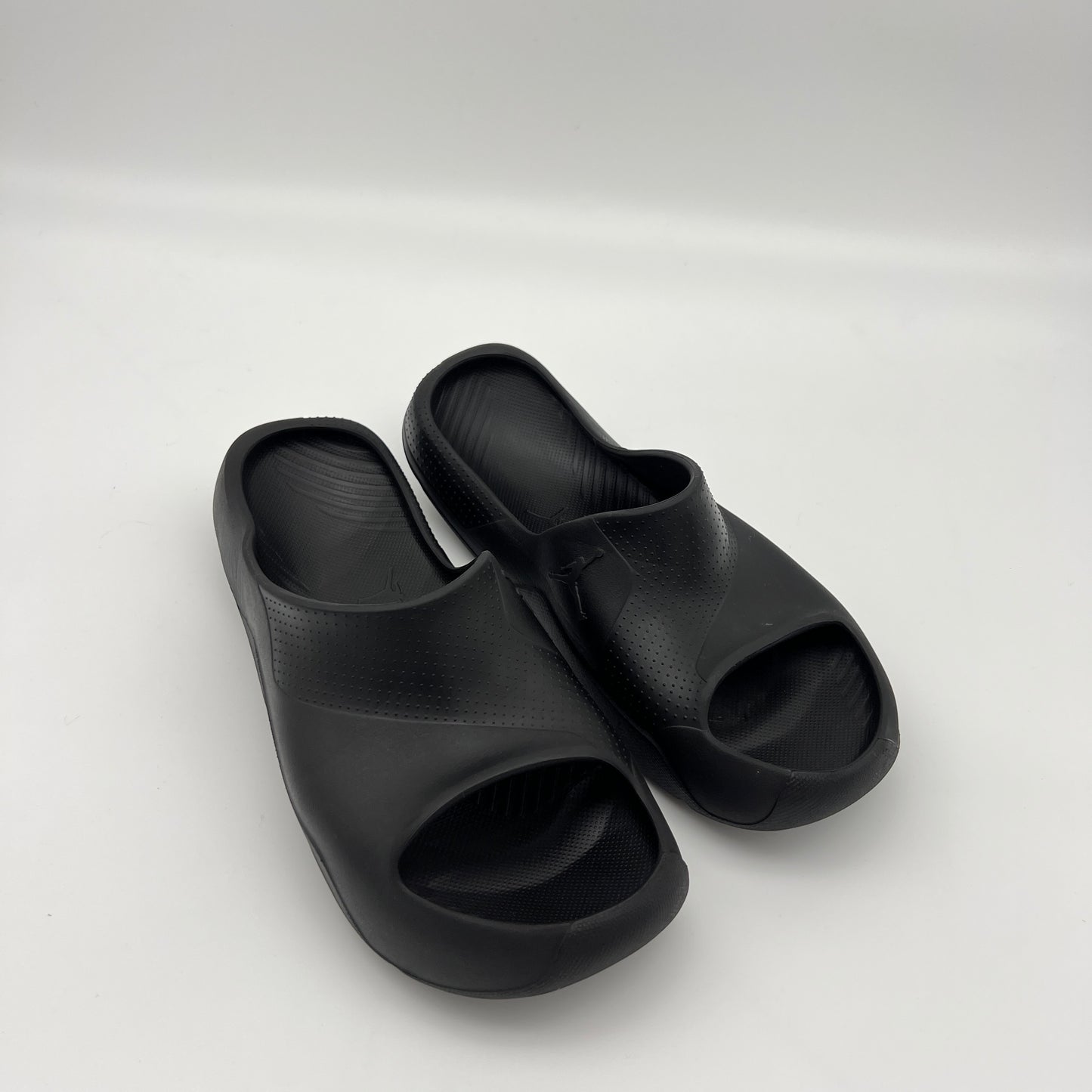 Jordan Post-Game Slides – Black Cushioned Slippers