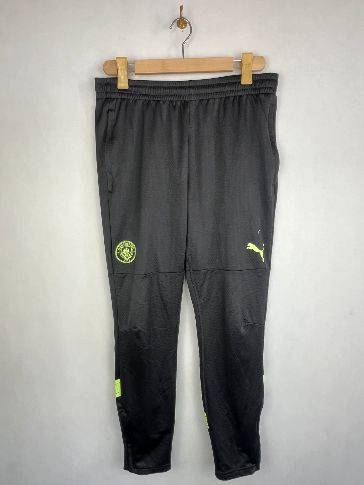 Puma Manchester City Men's Black Fizzy Yellow dryCELL Training Track Pants