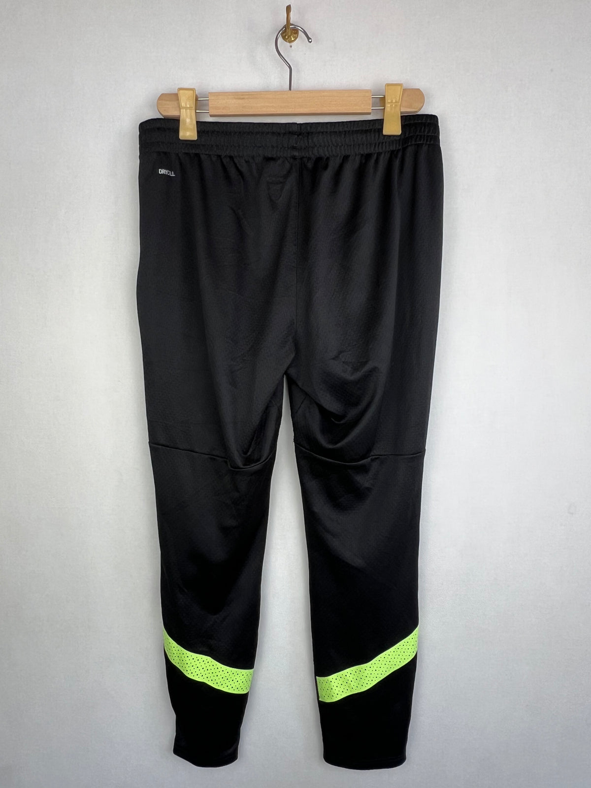 Puma Manchester City Men's Black Fizzy Yellow dryCELL Training Track Pants