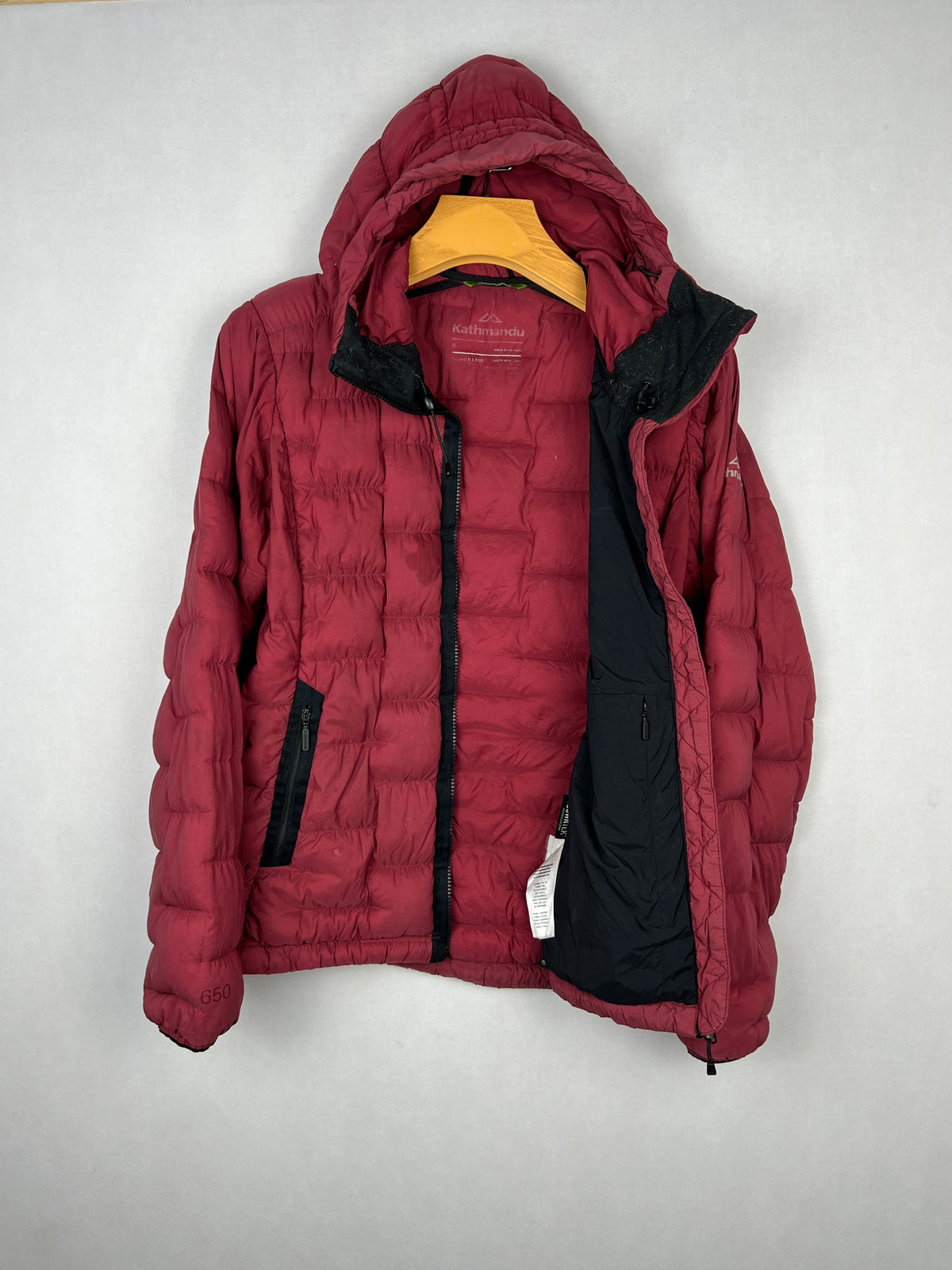 Kathmandu driFILL 650 DownTek Hooded Down Jacket – Maroon Red