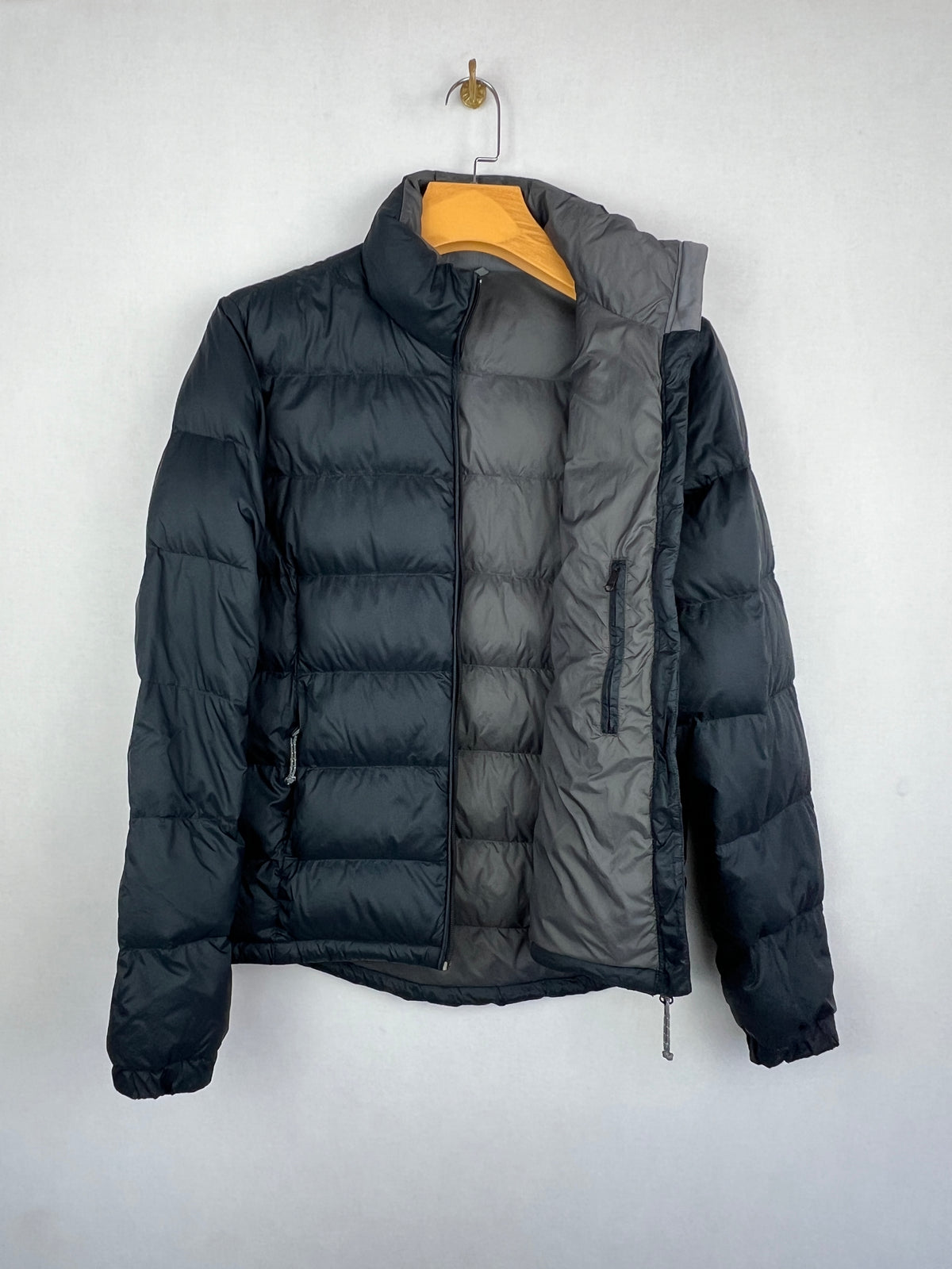 Macpac Duck Down Puffer Jacket – Black & Grey