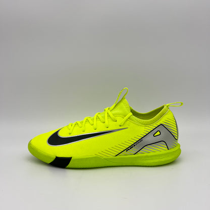 Nike Zoom Mercurial Vapor 16 Academy IC Indoor Soccer Shoes
