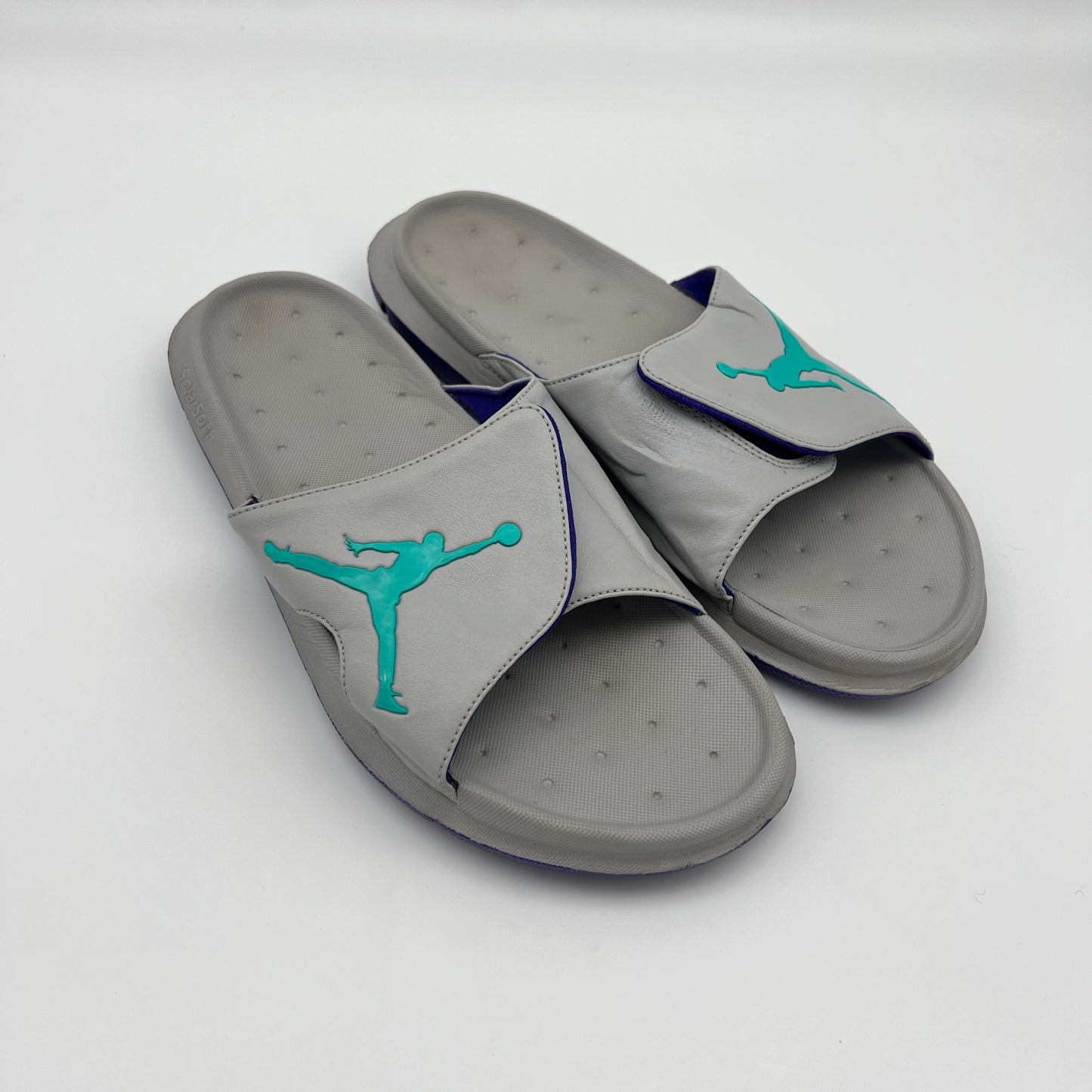 Jordan RCVR Slide Matte Silver Grape Ice