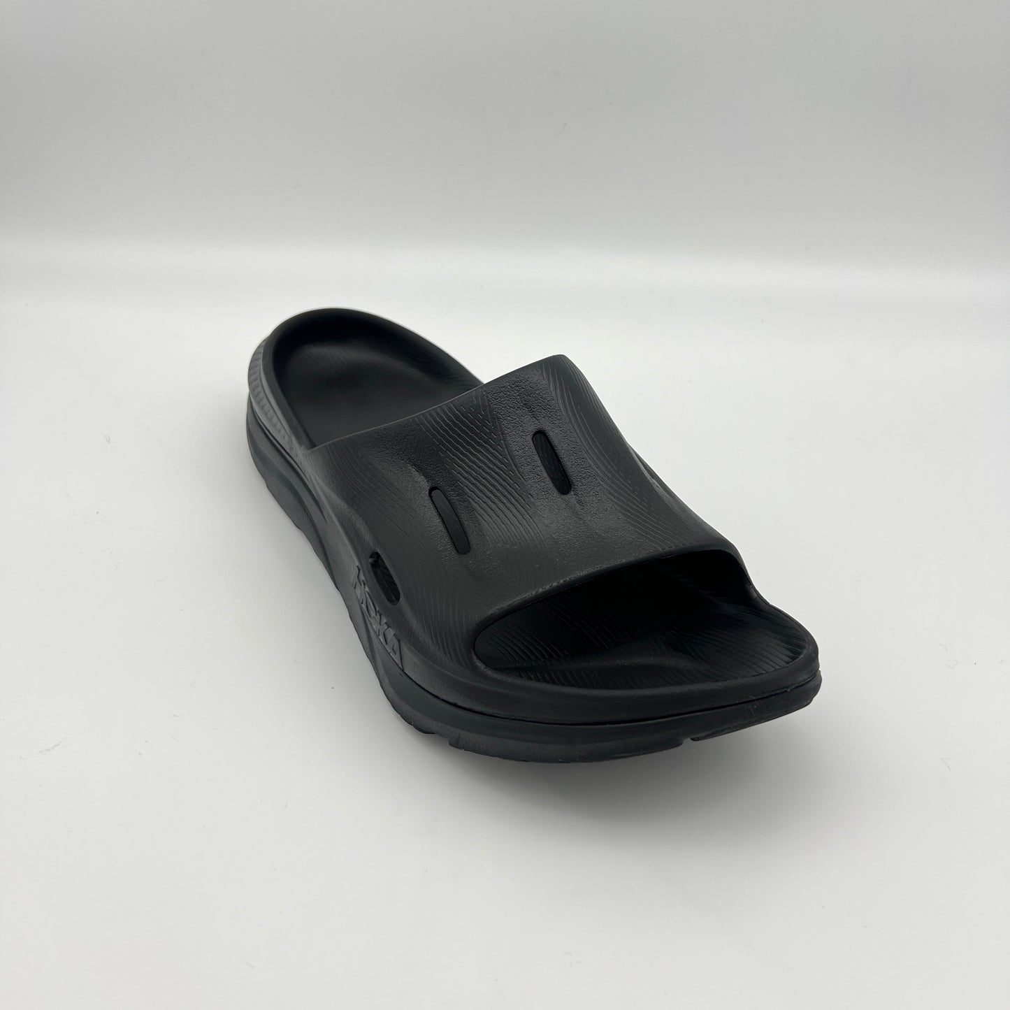 Hoka Ora Recovery Slide 3
