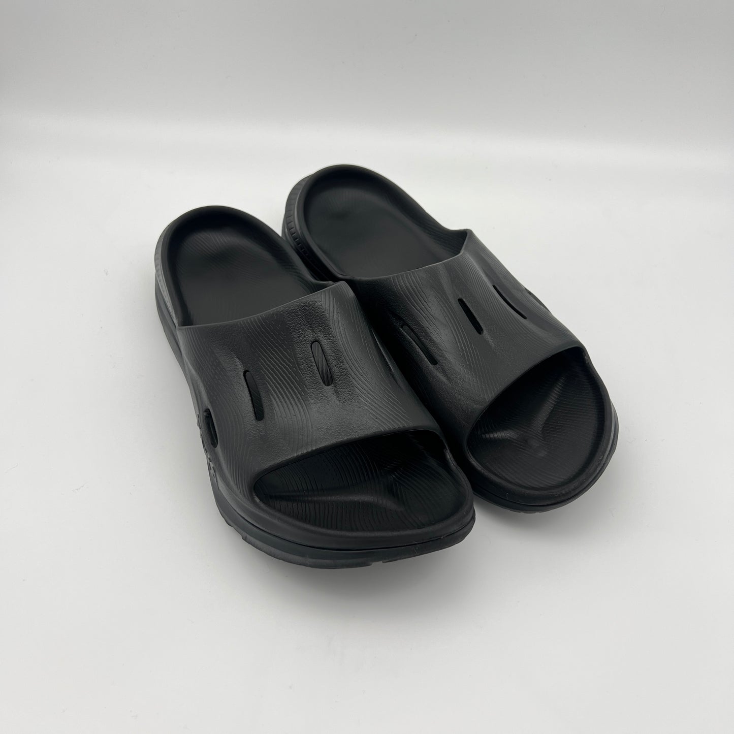 Hoka Ora Recovery Slide 3