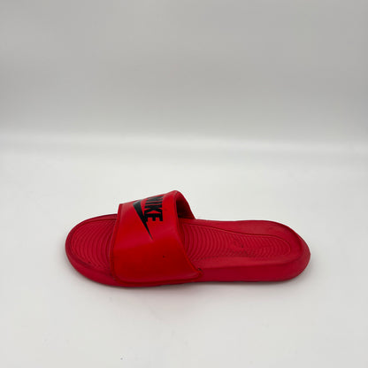 Nike Benassi Slides
