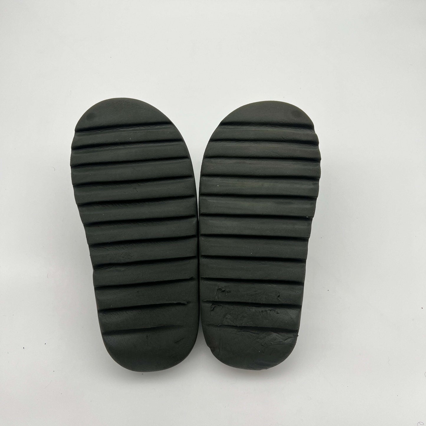 Adidas Yeezy Slide Onyx Black Comfort Gears