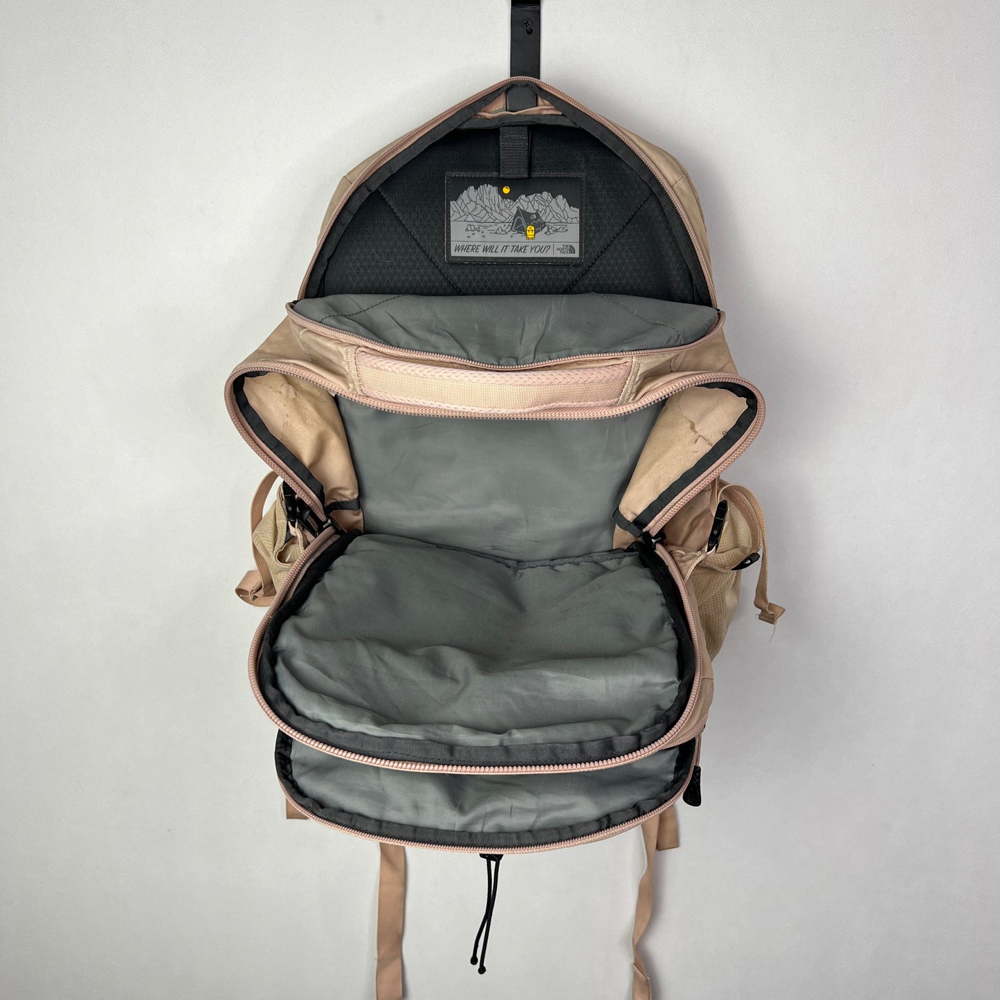 The North Face Borealis Backpack - Beige 28L Daypack
