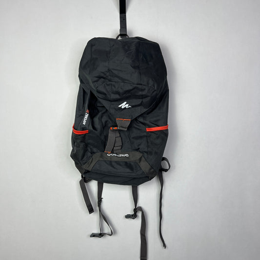 Quechua Arpenaz 30L Hiking Backpack