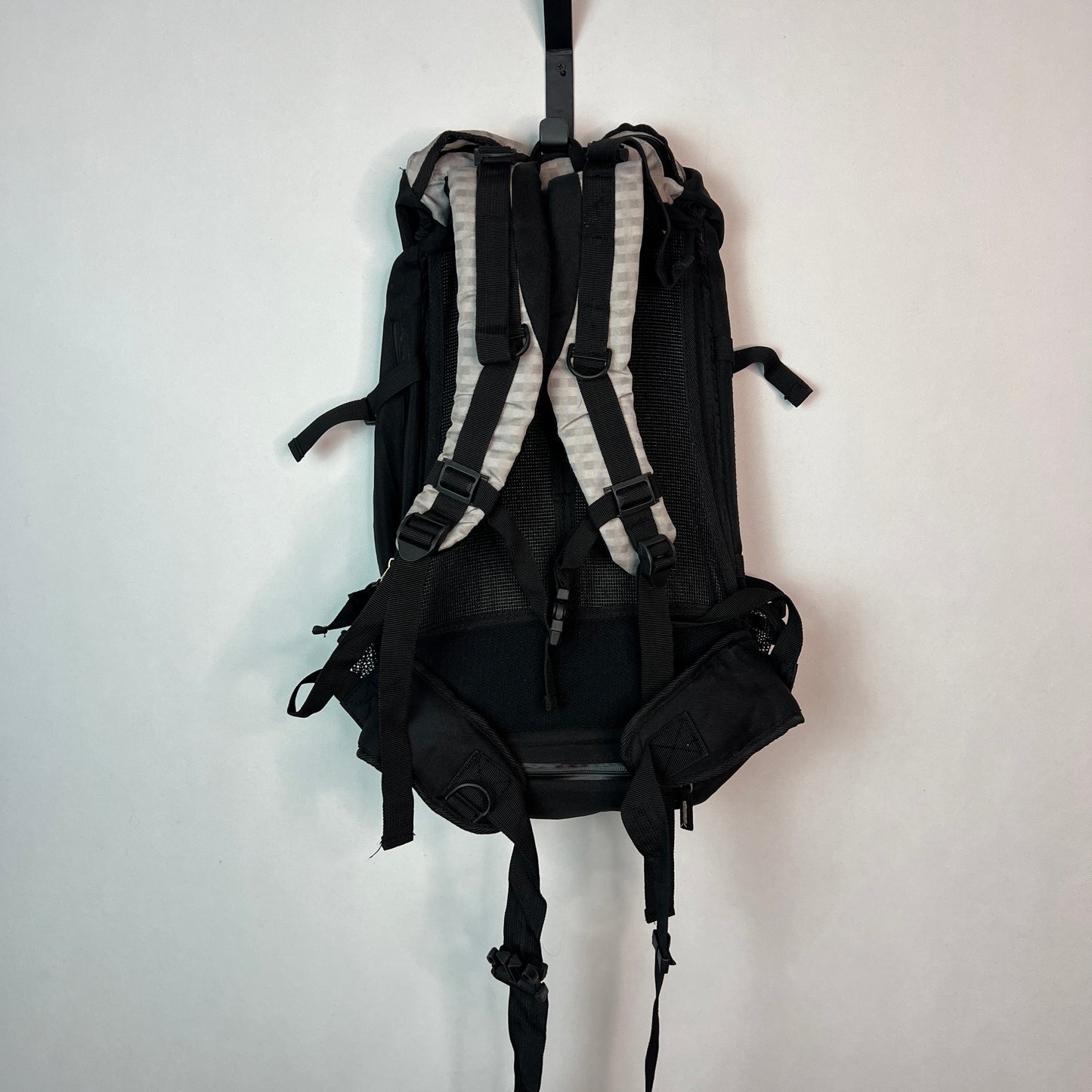 Husky Slumber 70L Hiking Backpac
