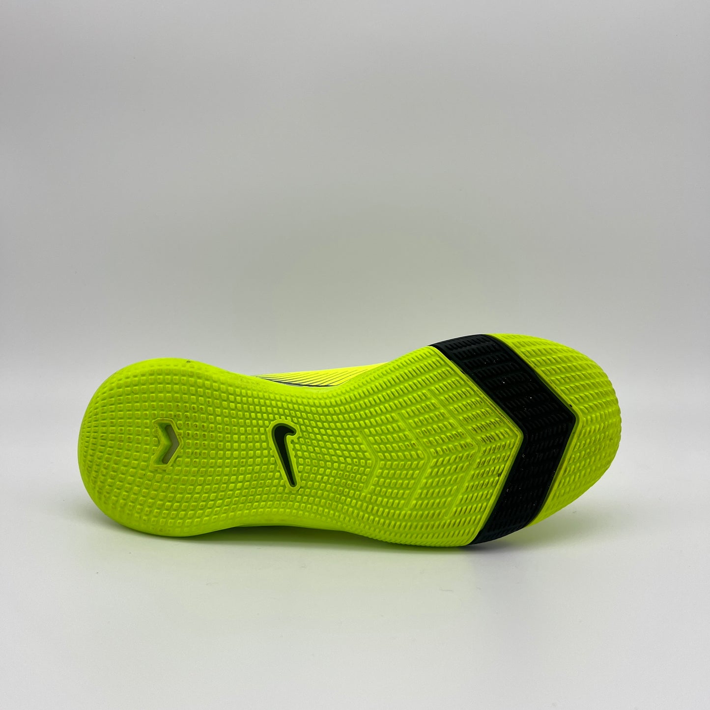 Nike Zoom Mercurial Vapor 16 Academy IC Indoor Soccer Shoes