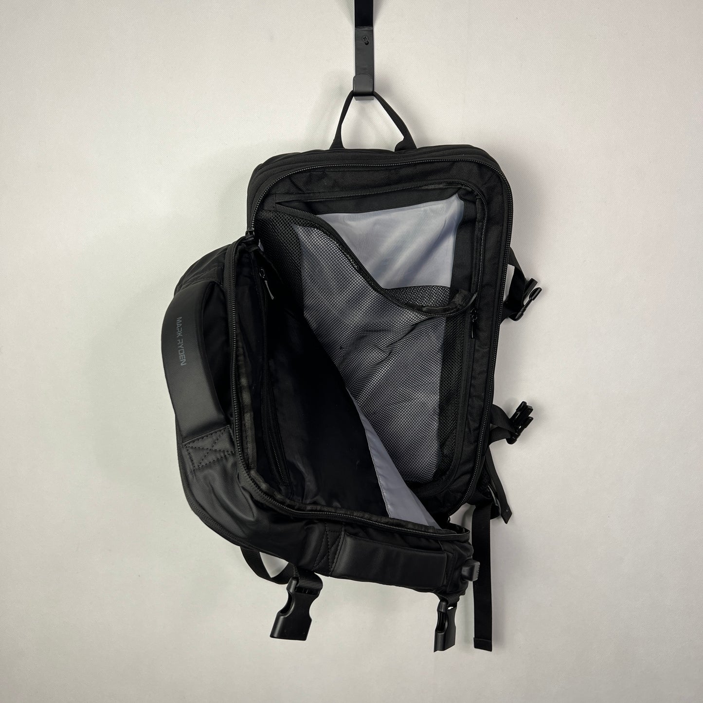 Mark Ryden MR9299YY 17" Expandable Laptop Backpack | 26L