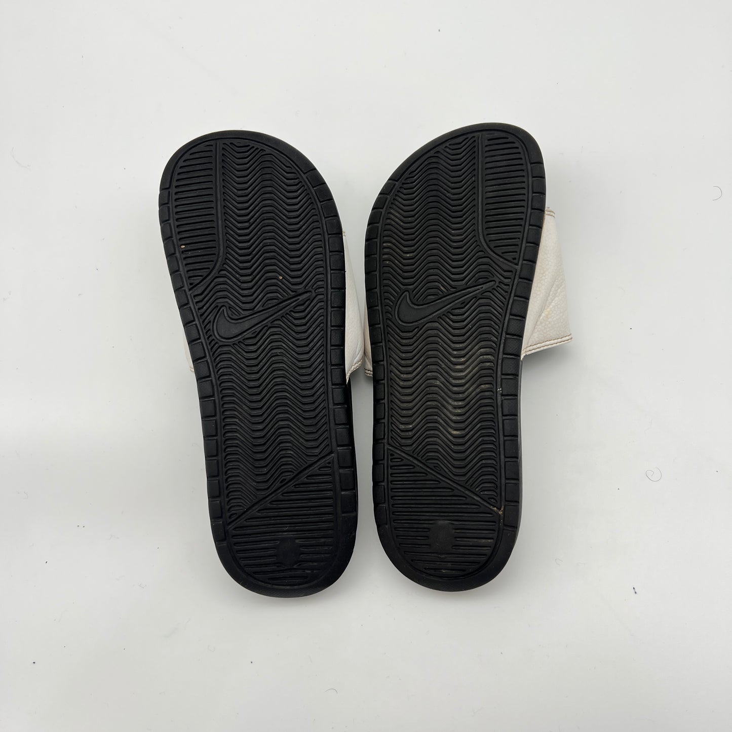 Nike Benassi JDI Slides