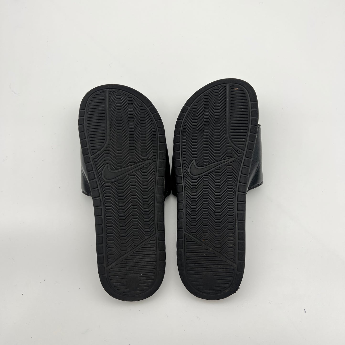 Nike Benassi JDI Slides