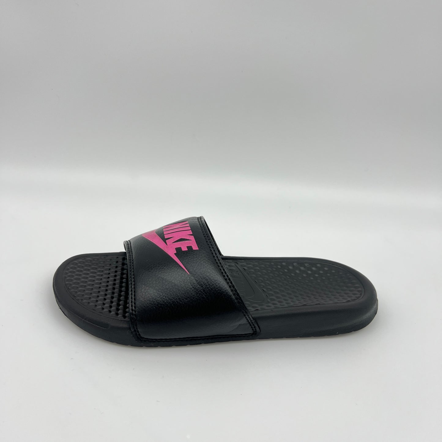 womens-athletic-black-slides-lightweight-phylon-sole