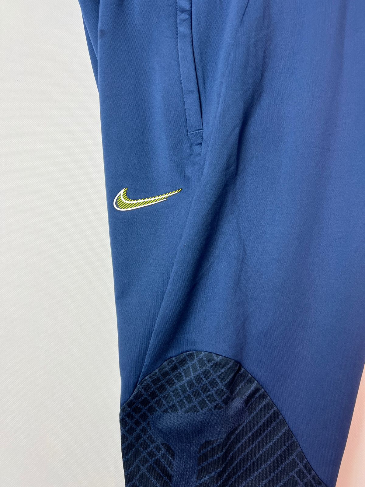 Nike Dri-FIT Strike Soccer Pants