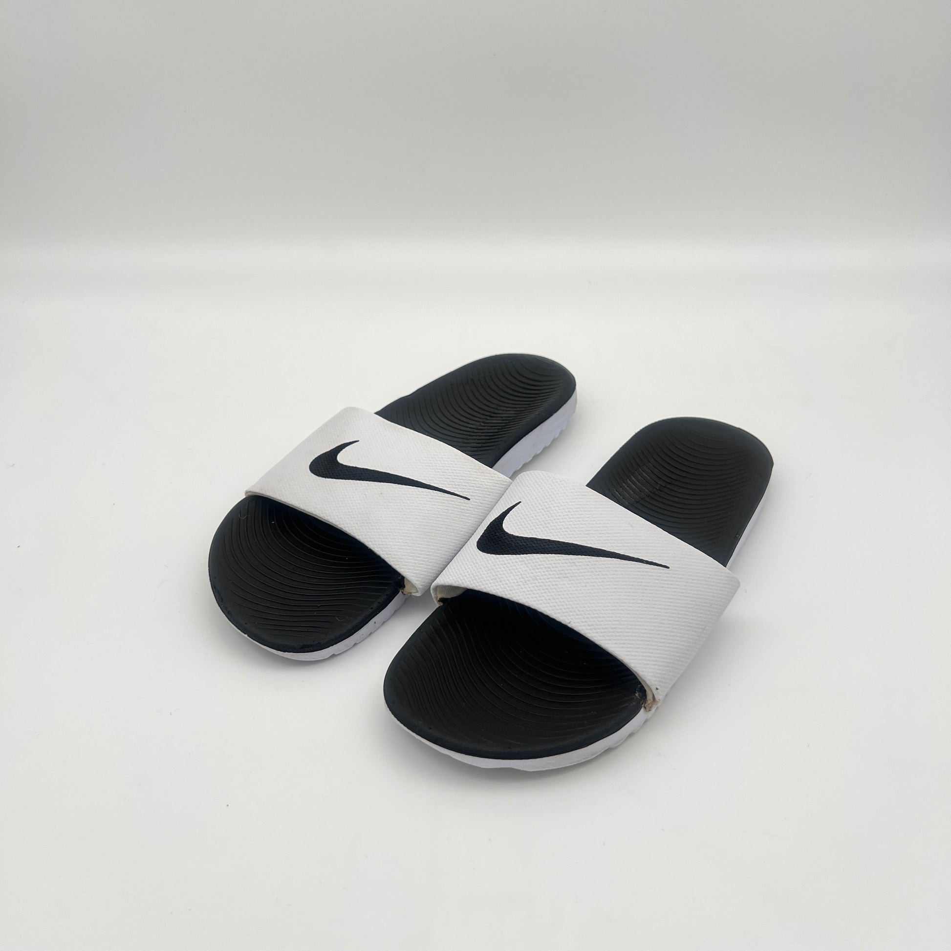 Post-training recovery sandals Nike