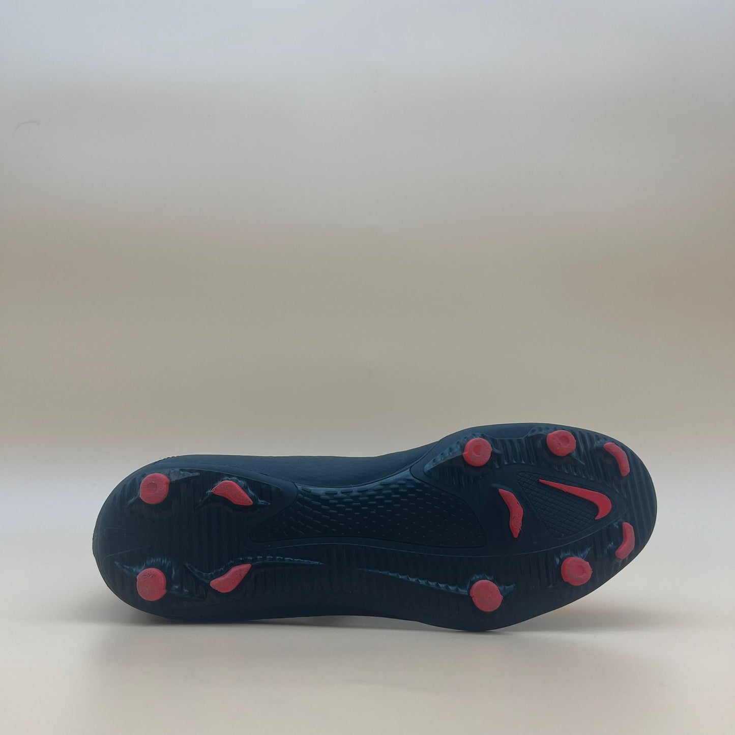 Nike Phantom Soccer Cleats