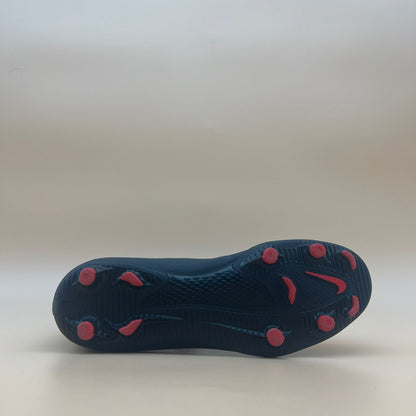 Nike Phantom Soccer Cleats