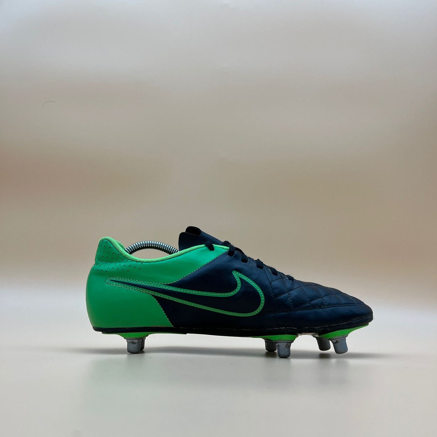 Nike Tiempo Leather SG