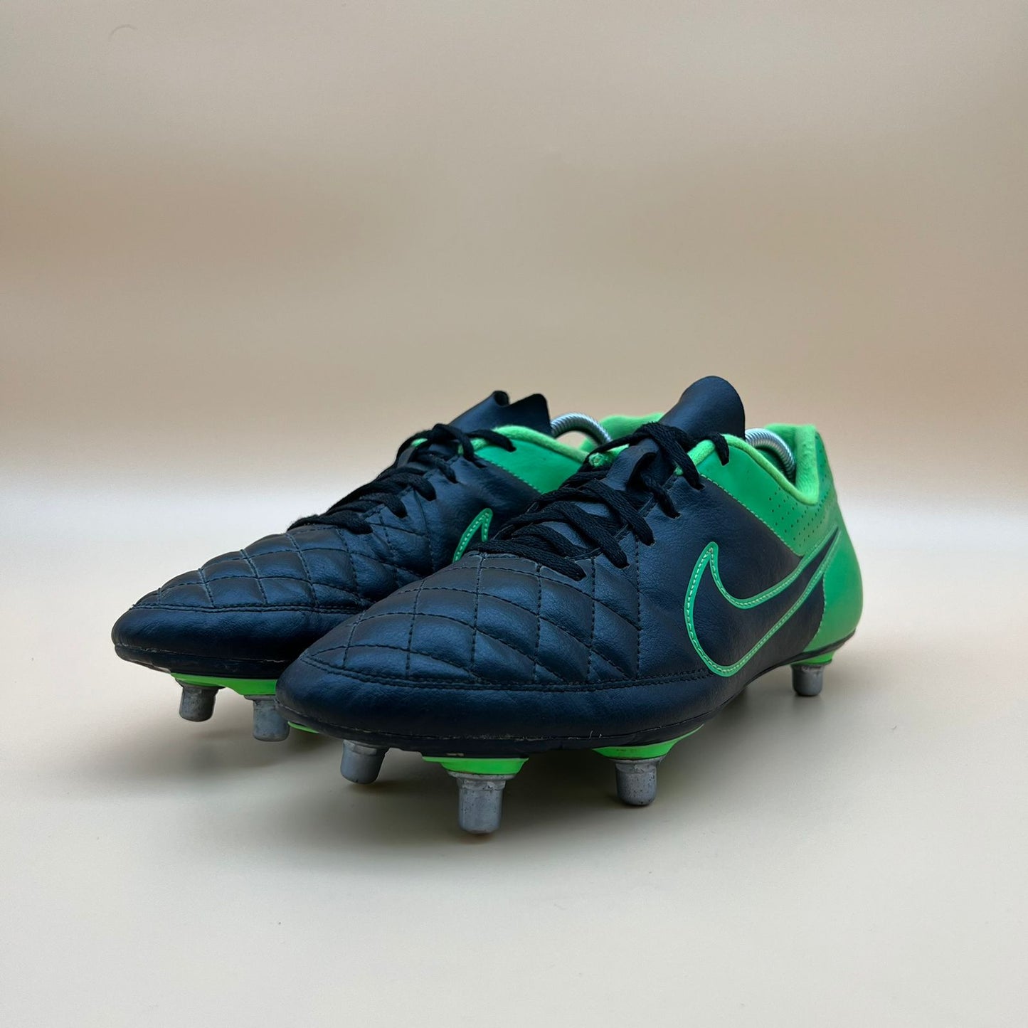 Nike Tiempo Leather SG