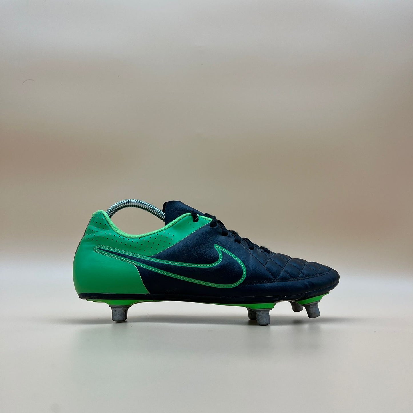 Nike Tiempo Leather SG