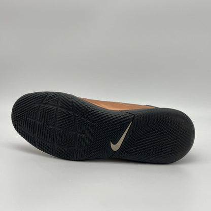 Nike Tiempo Legend 9 Club IC Comfort Gears
