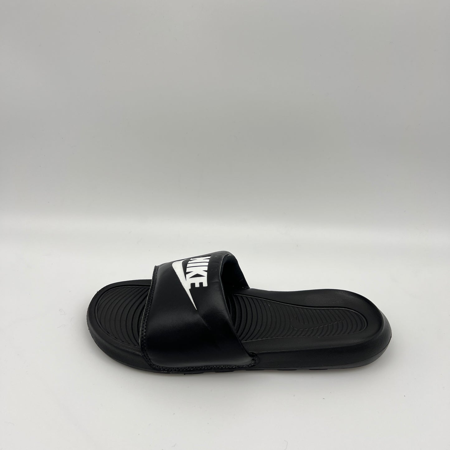 Nike Victori One Slide