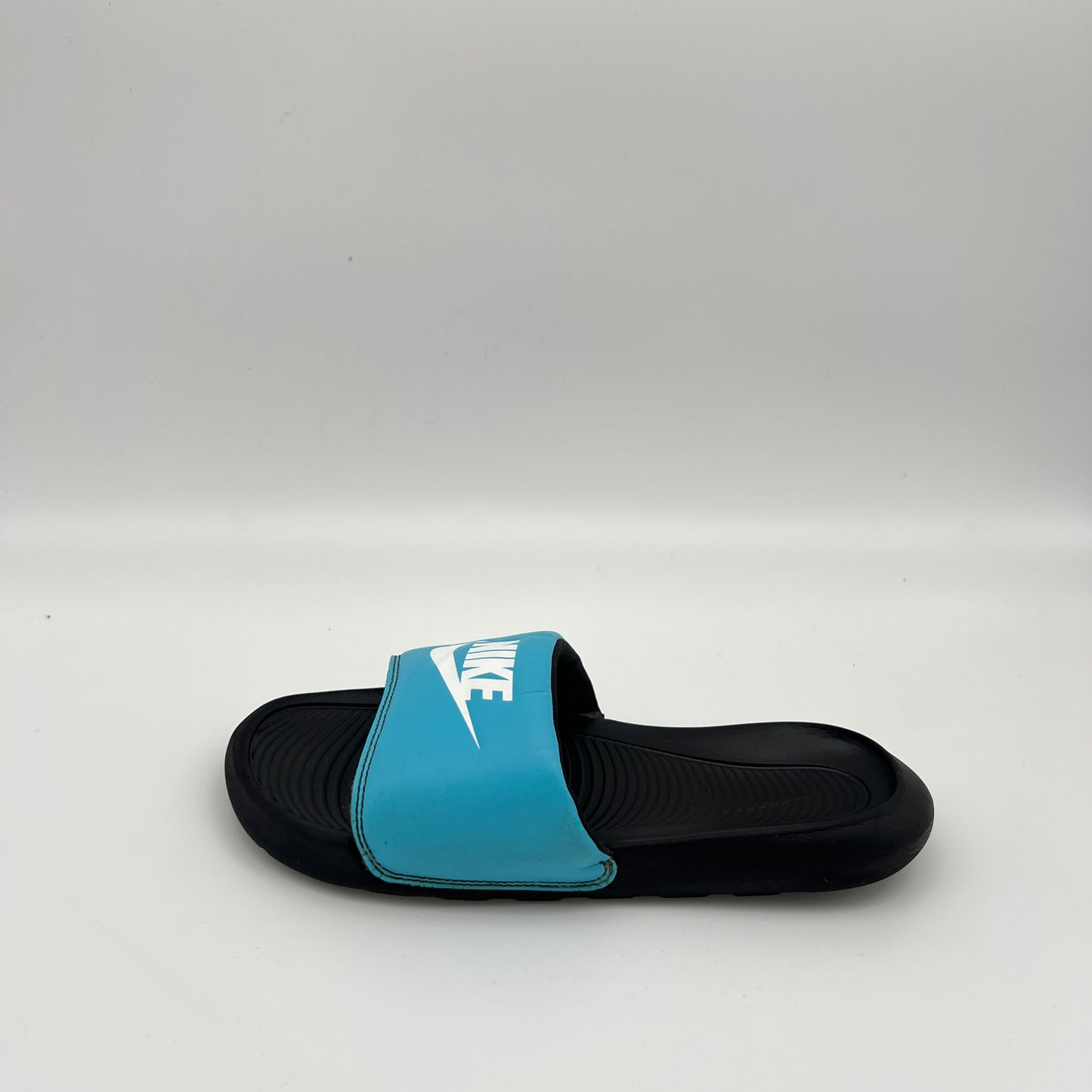 Nike Victori One Slide