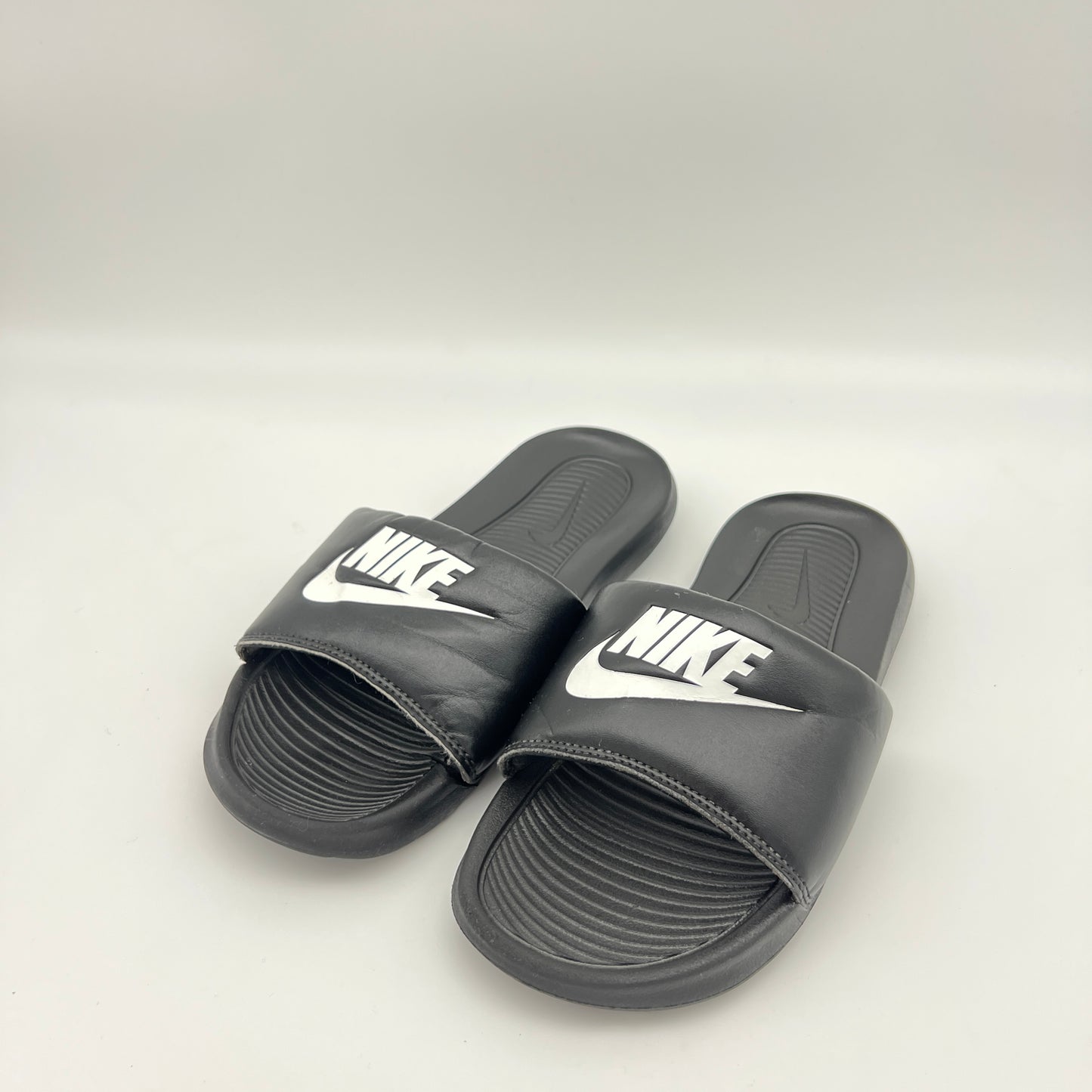 Nike Victori One Slide