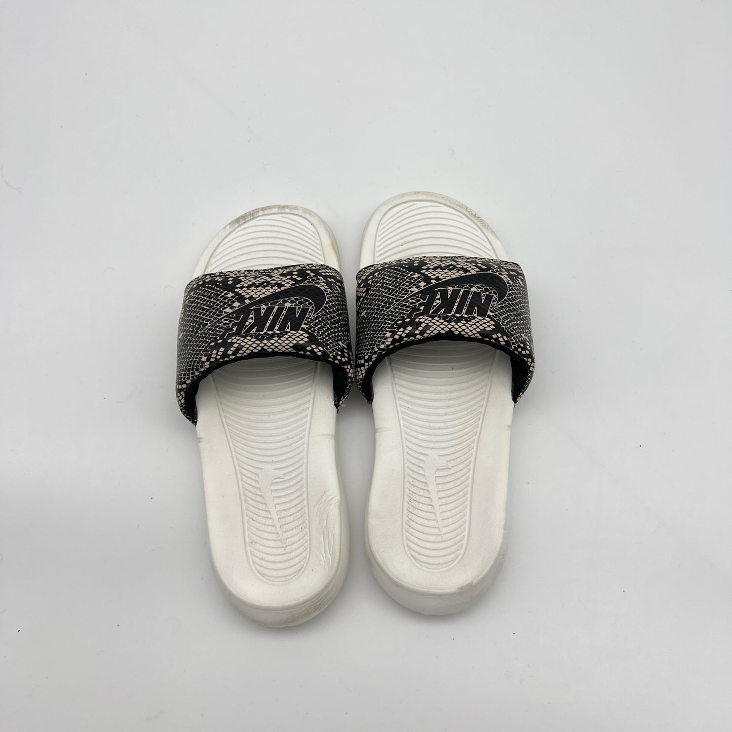 Nike Victori One Snakeskin
