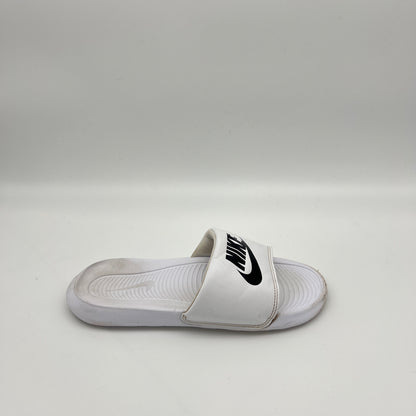 Nike Victori One