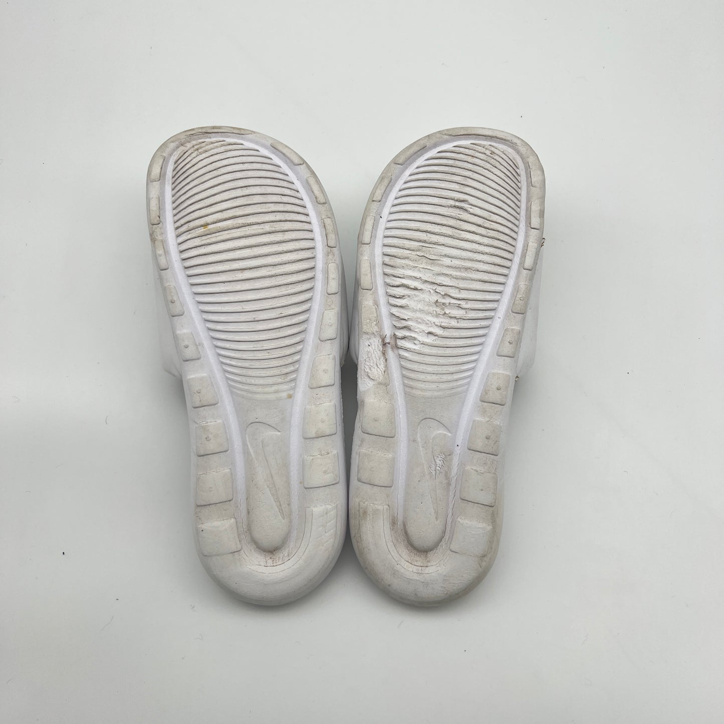 Nike Victori One slides