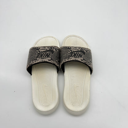 Nike Women's Victori One Slide Print