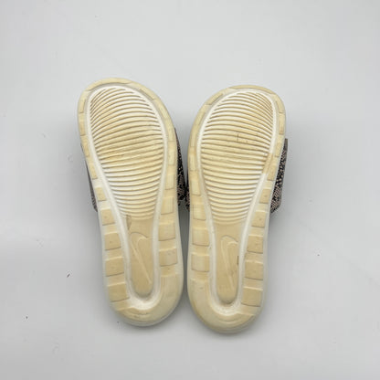 Nike Women's Victori One Slide Print