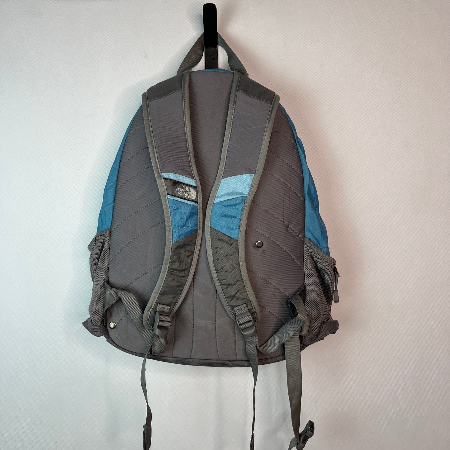 The North Face Jester Backpack 28 L. NOW ONLINE IN PAKISTAN.
