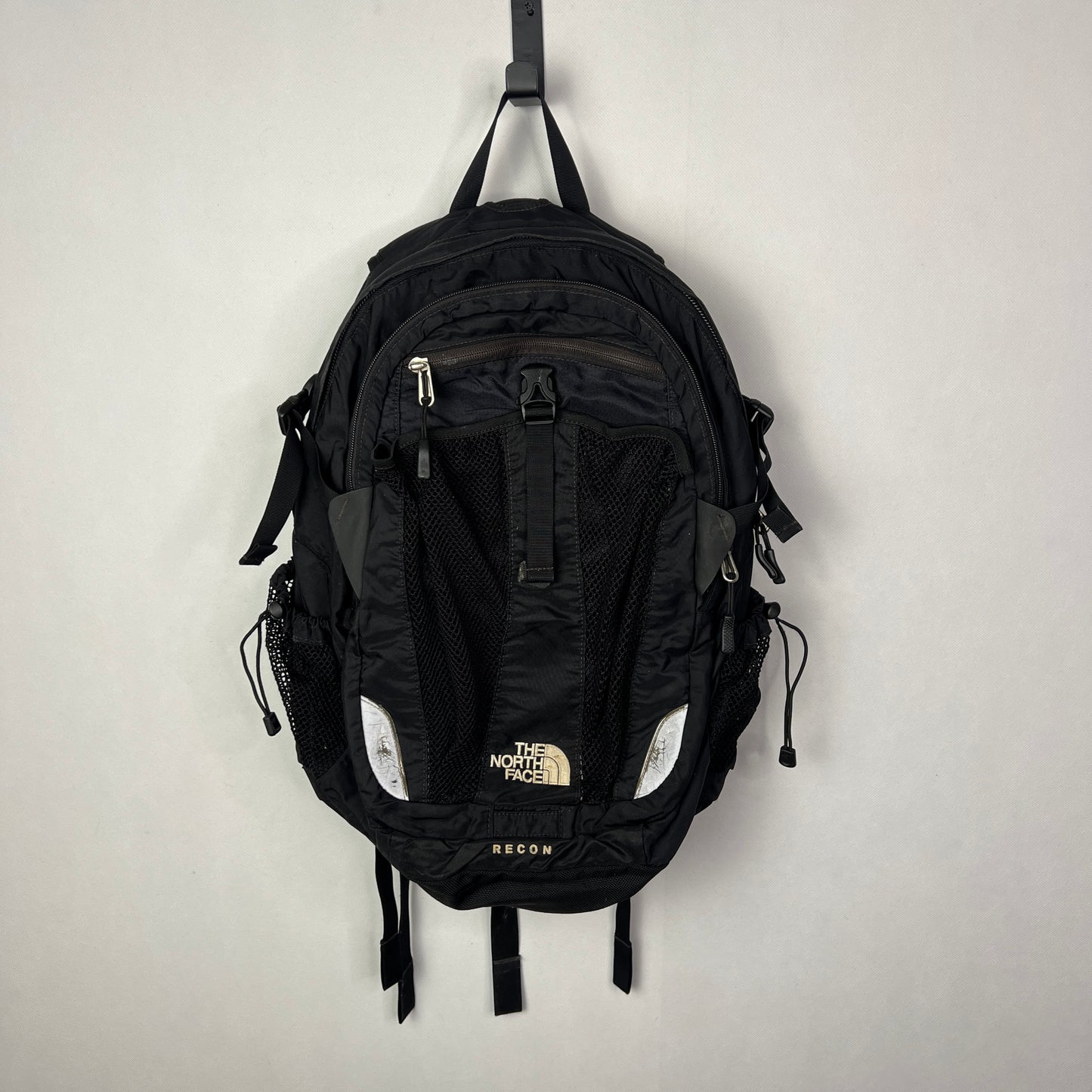 The North Face Recon Backpack Black  30L Durable Laptop Daypack