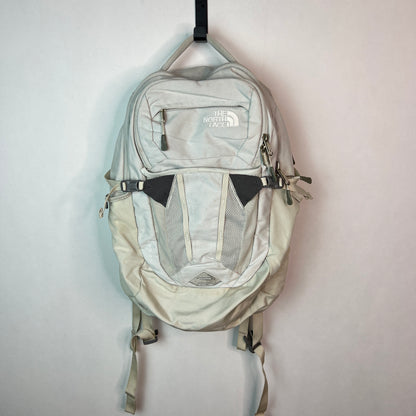 The North Face Women's Recon Backpack White  30L