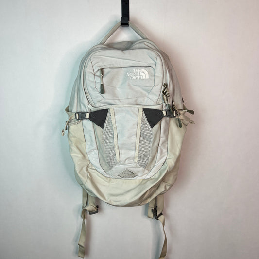 The North Face Women's Recon Backpack White  30L