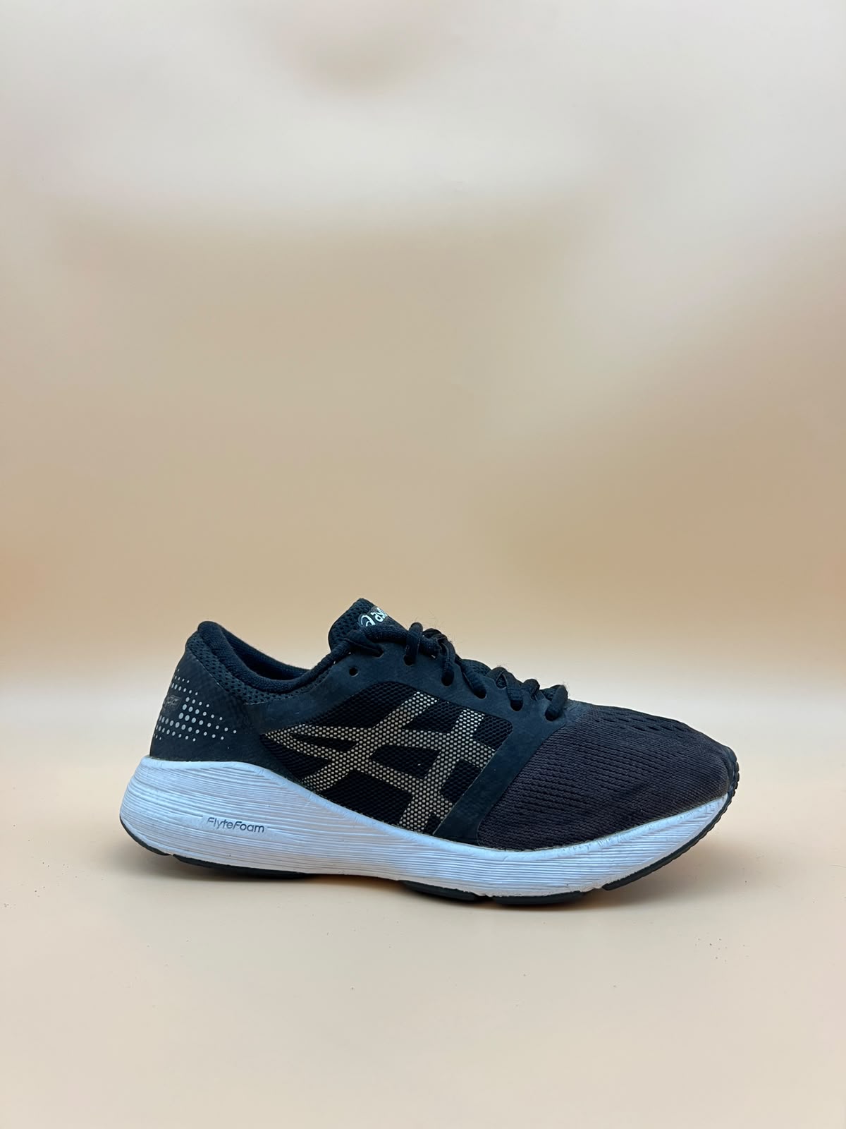 ASICS Women's Running Shoe - Black/White